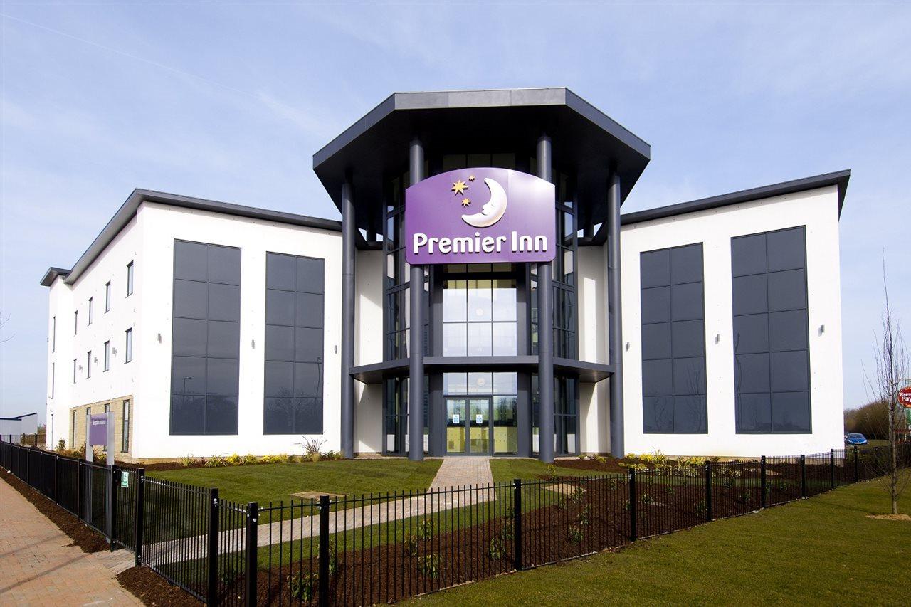 Premier Inn Bicester Exterior photo